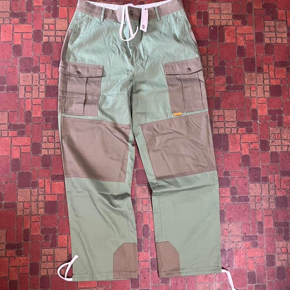 Round Two Utility Hiking Cargo Pants - Size 34 (NWT)